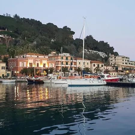 דירה Appartamenti Porto Azzurro פורטו אזורו